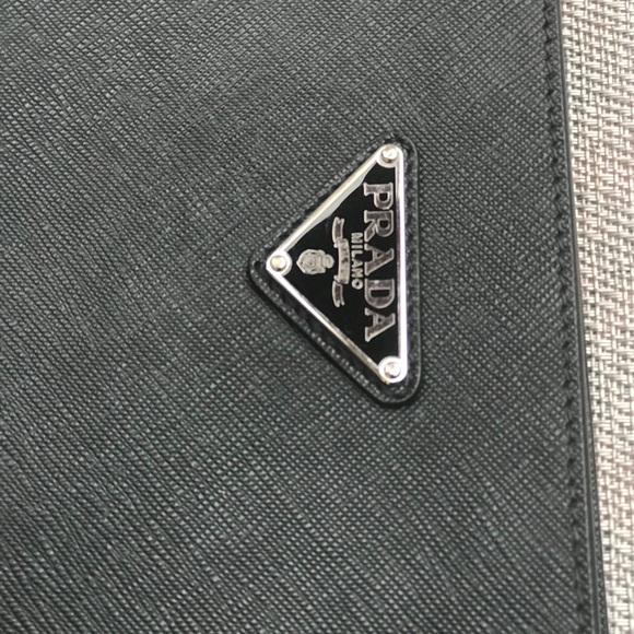 Prada Portfolio ZIP Case - Picture 1 of 2